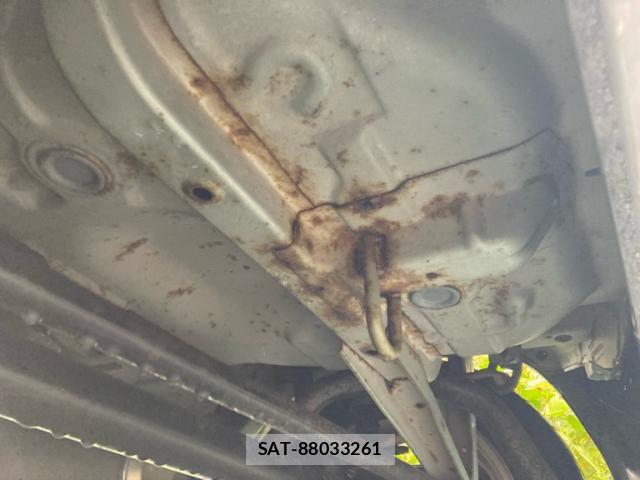 Suzuki KEI 2000-01 8812327-7