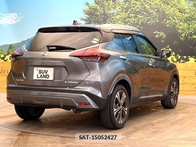 Nissan KICKS 2021-09 8814157-16