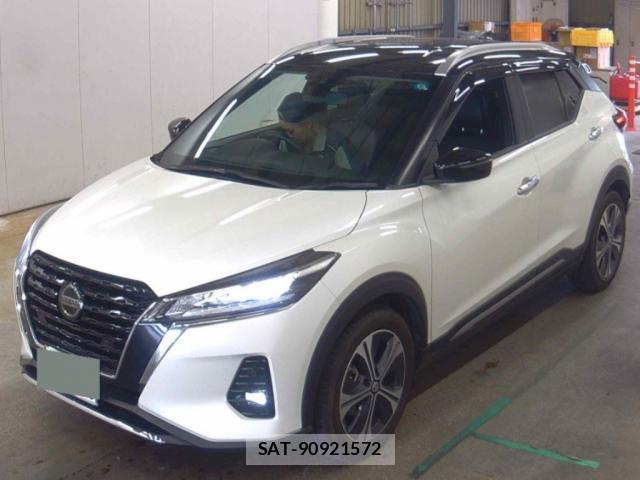 Nissan KICKS 2023-04 8817324-7