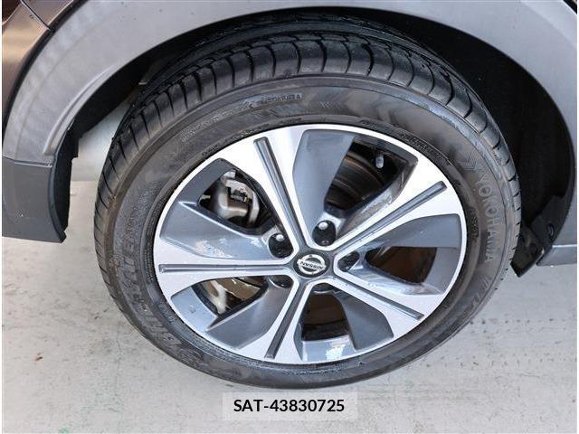 Nissan KIX 2021-01 8812374-9