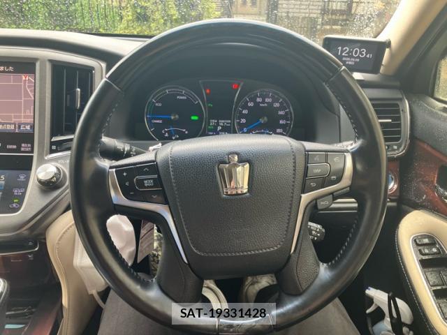 Toyota KLUGER HYBRID 2013-11 8813257-9