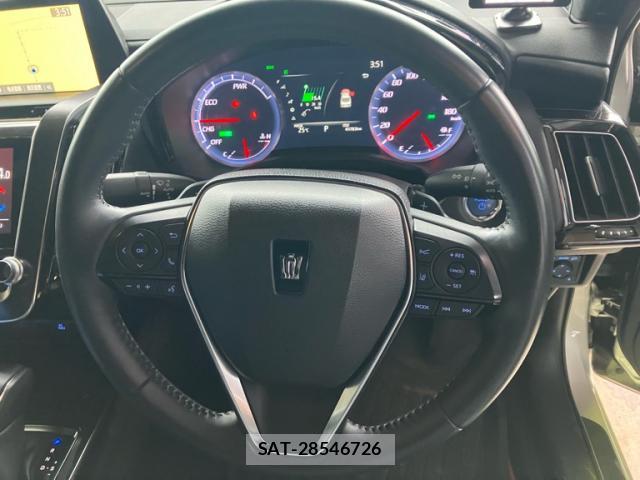 Toyota KLUGER HYBRID 2019-11 8813270-11