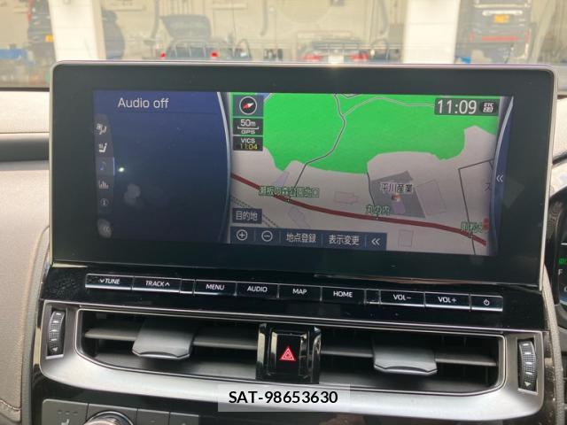 Toyota KLUGER HYBRID 2020-12 8813550-14