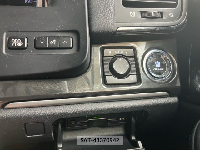 Toyota KLUGER HYBRID 2013-03 8813744-16