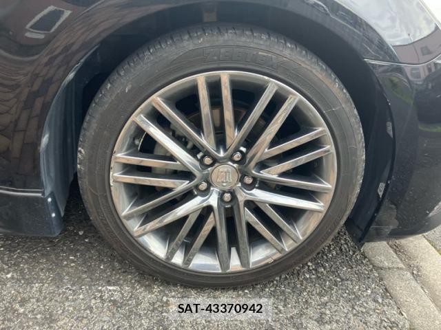Toyota KLUGER HYBRID 2013-03 8813744-4