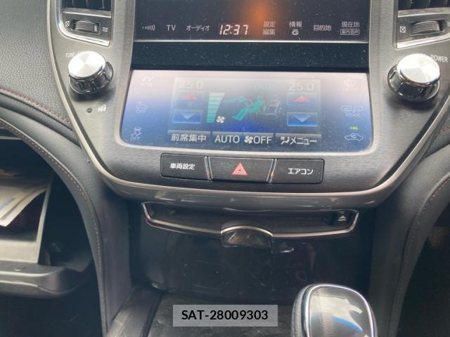 Toyota KLUGER HYBRID 2013-10 8813841-18