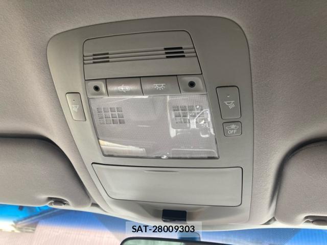 Toyota KLUGER HYBRID 2013-10 8813841-19