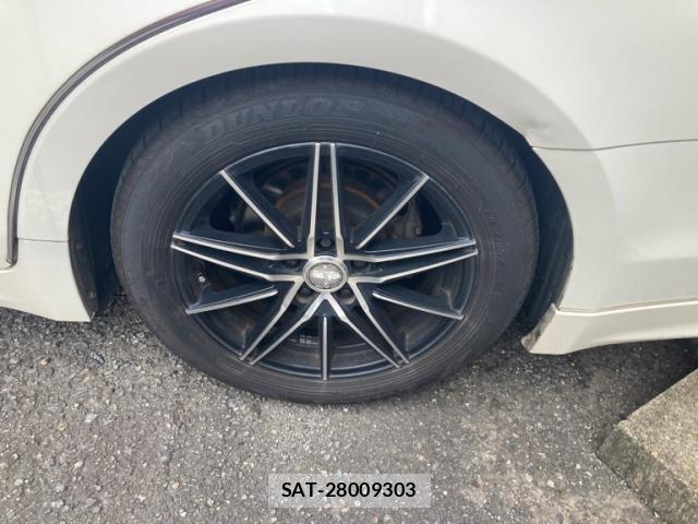Toyota KLUGER HYBRID 2013-10 8813841-4