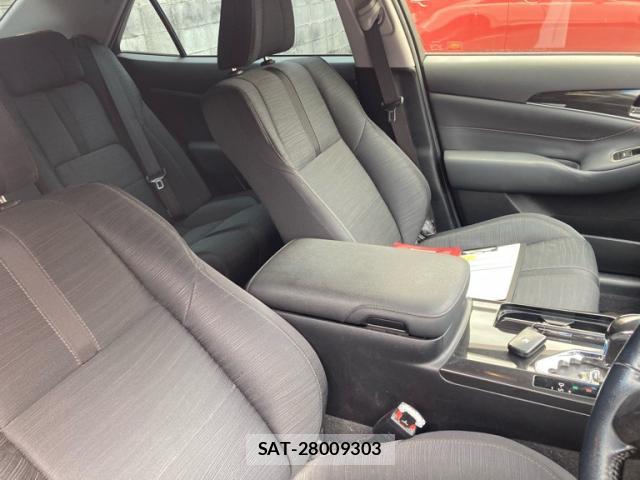 Toyota KLUGER HYBRID 2013-10 8813841-9