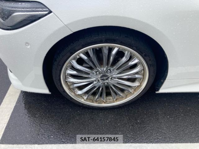 Toyota KLUGER HYBRID 2018-07 8814082-11