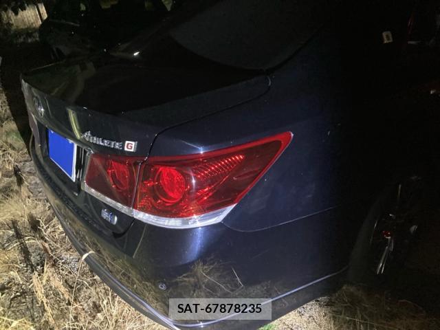 Toyota KLUGER HYBRID 2013-04 8816370-12