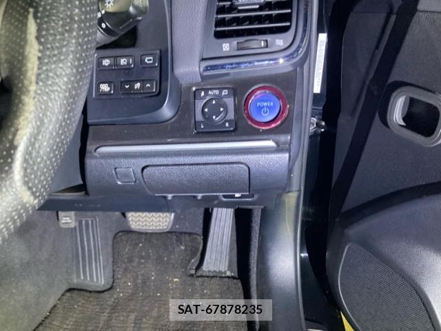 Toyota KLUGER HYBRID 2013-04 8816370-15