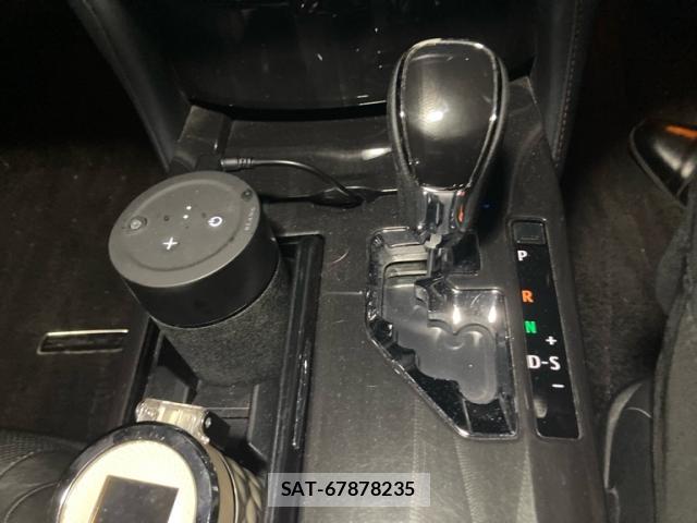Toyota KLUGER HYBRID 2013-04 8816370-17