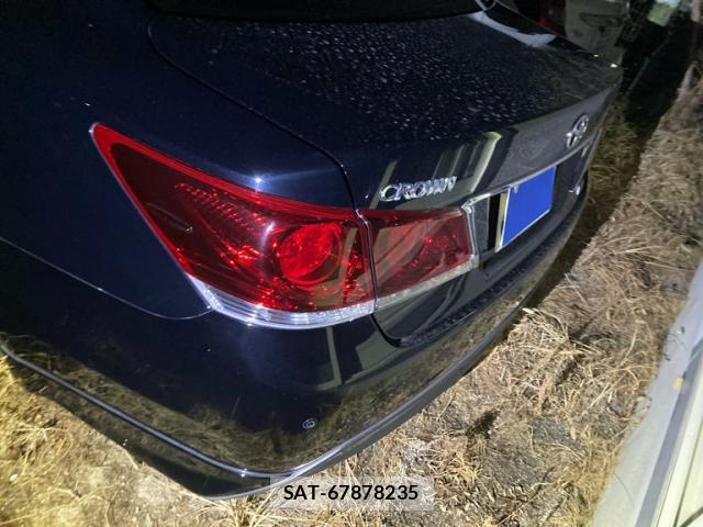 Toyota KLUGER HYBRID 2013-04 8816370-3