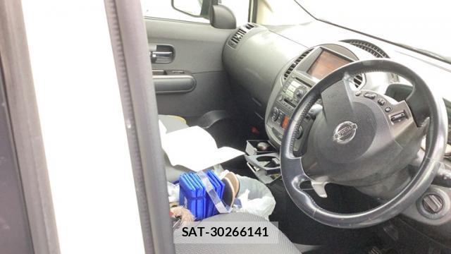 Nissan LAFESTA 2005-06 8813679-8