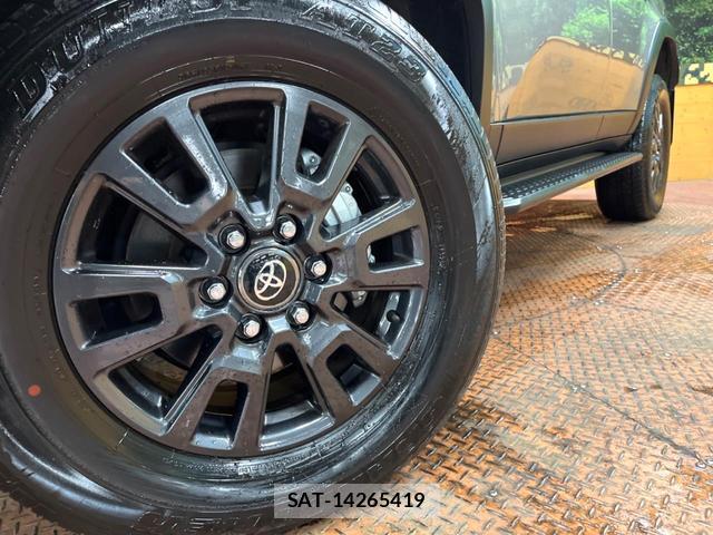 Toyota Land Cruiser 250 2025-07 8812647-12
