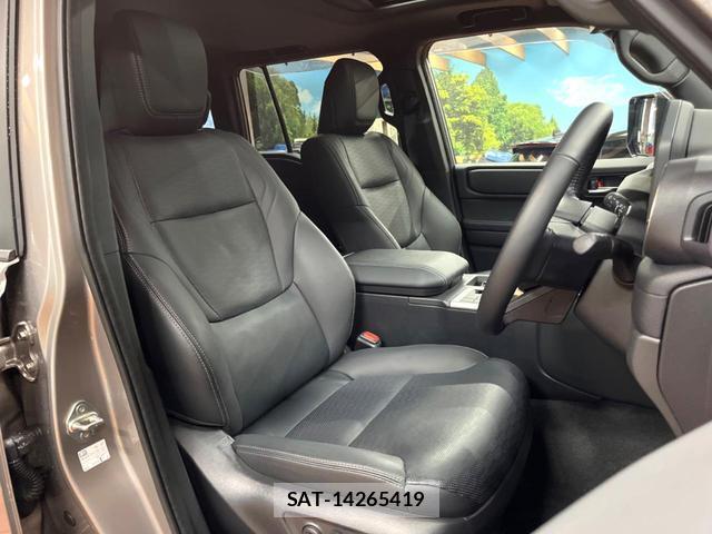 Toyota Land Cruiser 250 2025-07 8812647-7
