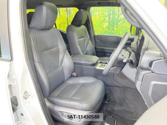 Toyota Land Cruiser 250 2024-11 8814847-7