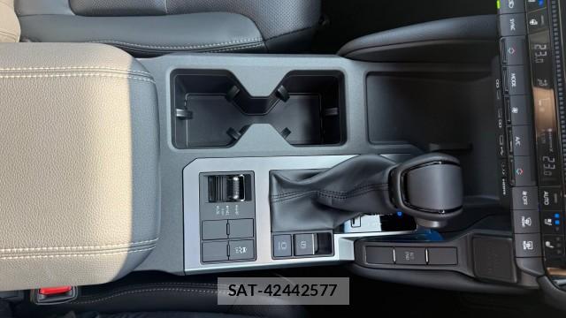 Toyota Land Cruiser 250 2025-07 8815523-13