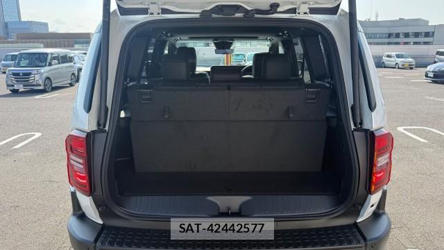 Toyota Land Cruiser 250 2025-07 8815523-16