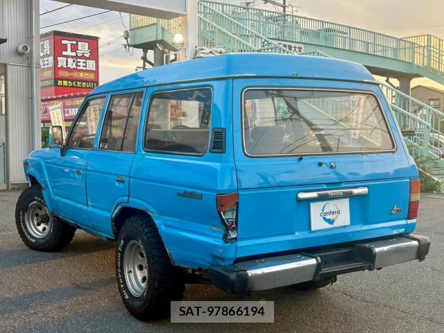 Toyota LAND CRUISER 1989-10 8815722-4