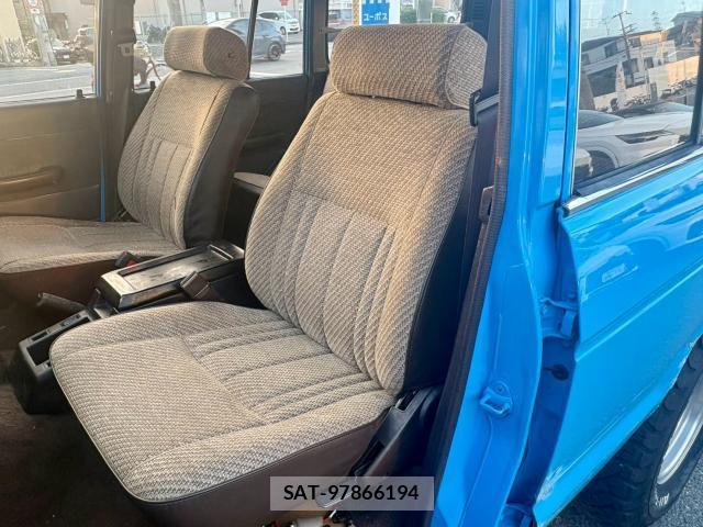 Toyota LAND CRUISER 1989-10 8815722-7