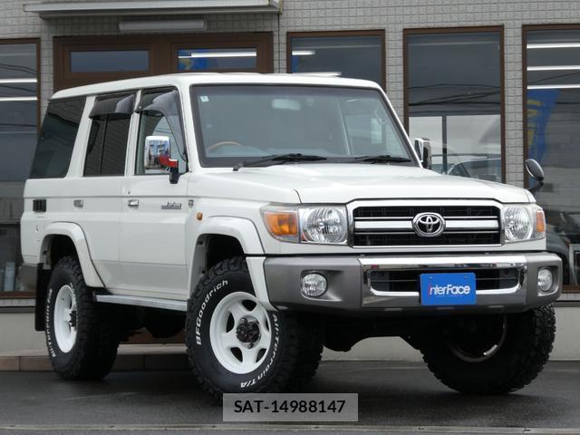 Toyota Land Cruiser 70 2015-12 8812908-6