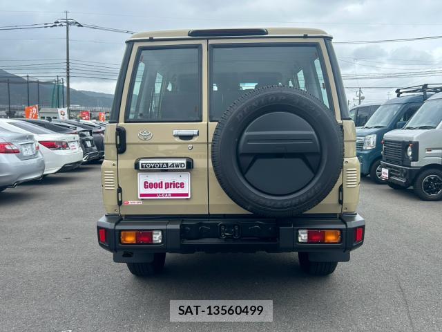 Toyota Land Cruiser 70 2024-03 8816447-1