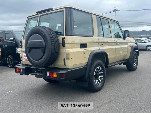 Toyota Land Cruiser 70 2024-03 8816447-13
