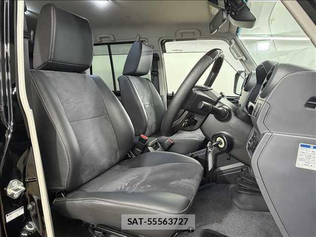 Toyota Land Cruiser 70 2024-07 8817943-10