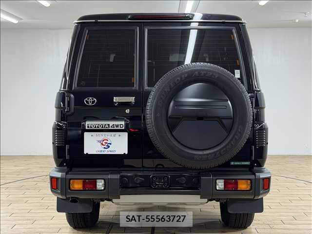 Toyota Land Cruiser 70 2024-07 8817943-15