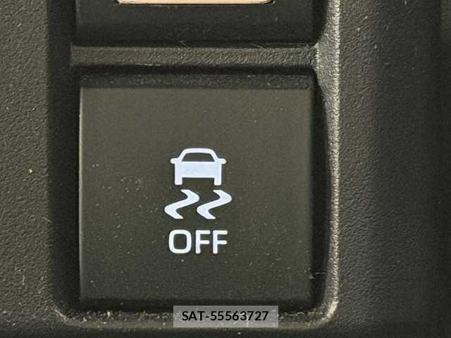 Toyota Land Cruiser 70 2024-07 8817943-7
