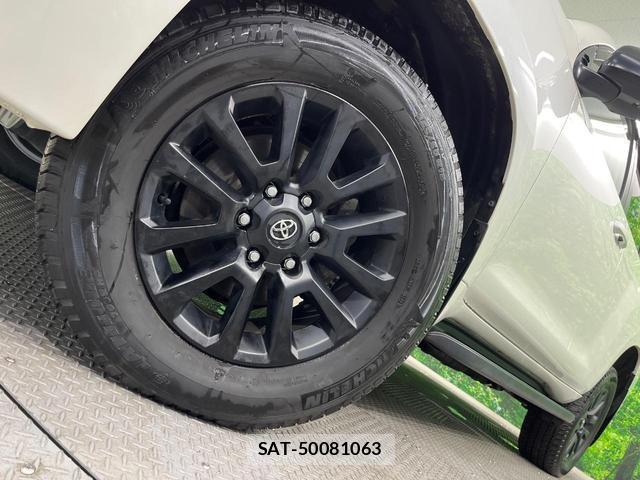 Toyota LAND CRUISER PRADO 2023-02 8812890-10