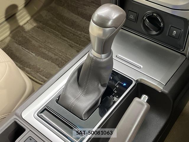 Toyota LAND CRUISER PRADO 2023-02 8812890-19
