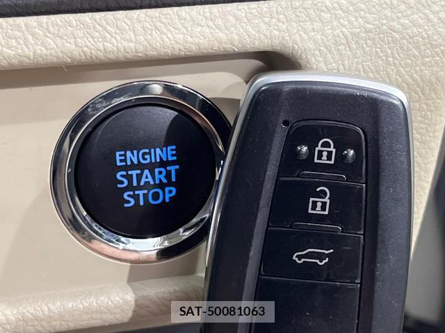 Toyota LAND CRUISER PRADO 2023-02 8812890-5