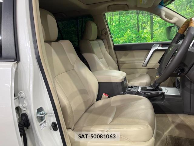 Toyota LAND CRUISER PRADO 2023-02 8812890-6