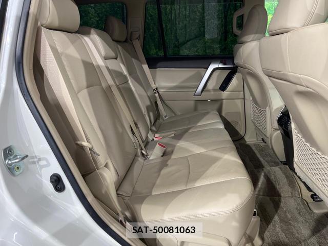 Toyota LAND CRUISER PRADO 2023-02 8812890-7