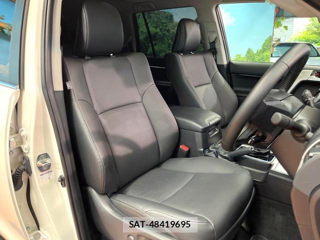 Toyota LAND CRUISER PRADO 2023-06 8813156-9