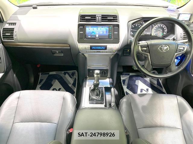 Toyota LAND CRUISER PRADO 2018-05 8813170-1