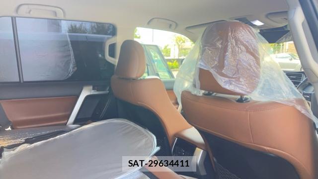 Toyota LAND CRUISER PRADO 2022-08 8813395-10