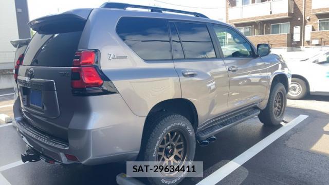 Toyota LAND CRUISER PRADO 2022-08 8813395-13