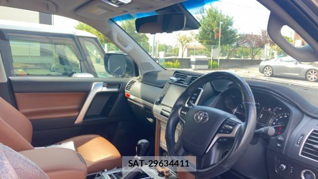 Toyota LAND CRUISER PRADO 2022-08 8813395-8