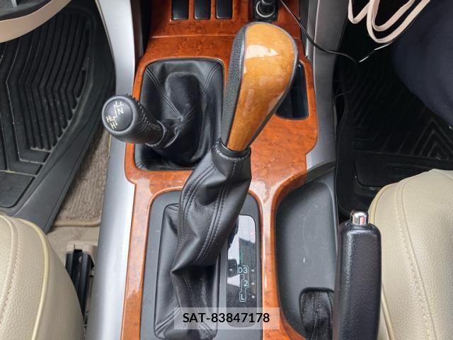 Toyota LAND CRUISER PRADO 2006-04 8813752-18