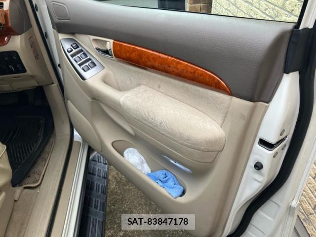 Toyota LAND CRUISER PRADO 2006-04 8813752-8