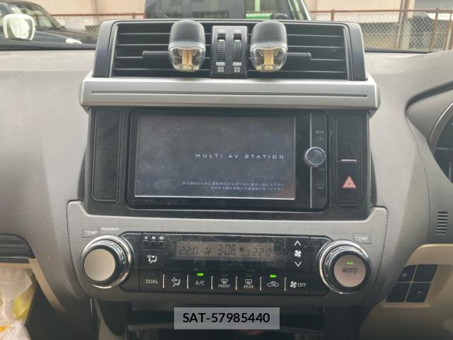 Toyota LAND CRUISER PRADO 2014-06 8813887-17