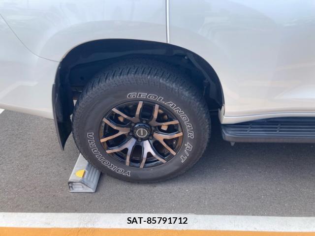 Toyota LAND CRUISER PRADO 2019-04 8814092-18