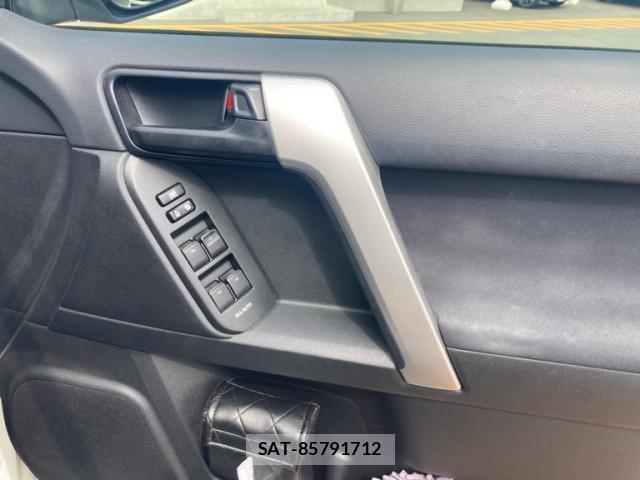 Toyota LAND CRUISER PRADO 2019-04 8814092-9