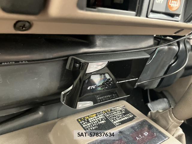 Toyota LAND CRUISER PRADO 2025-12 8814630-11