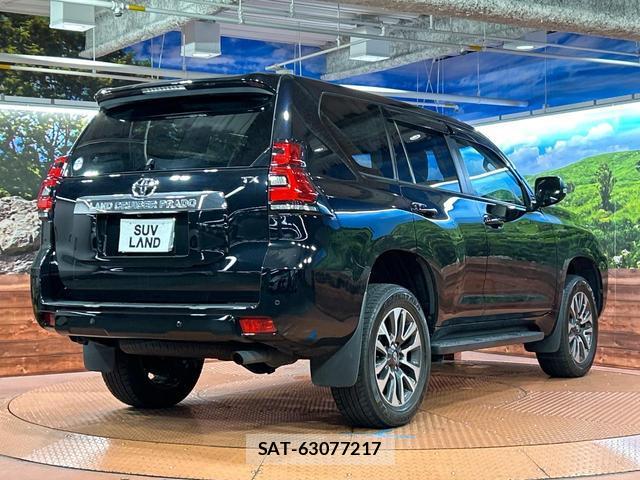 2022 Toyota Land Cruiser Prado — Photo 5