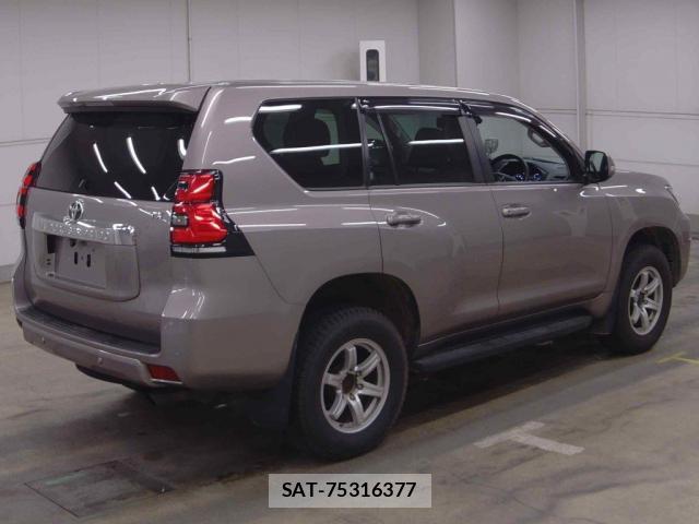 Toyota LAND CRUISER PRADO 2021-12 8816148-1